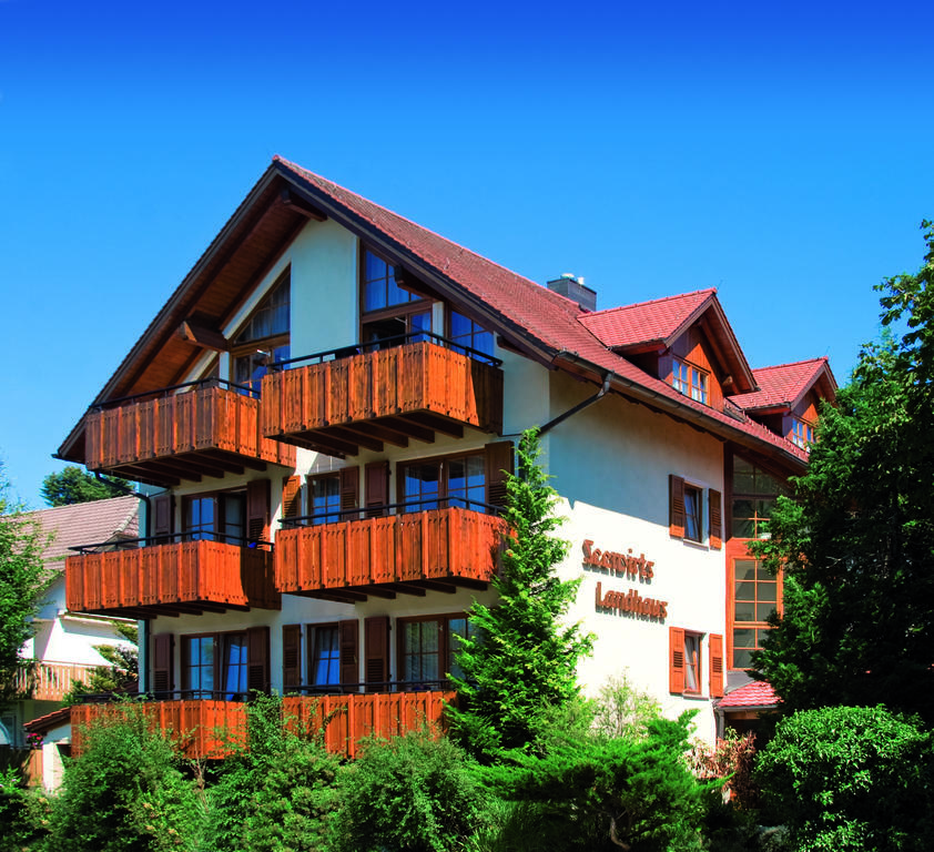 Hotel Seewirt Nonnenhorn Exterior photo